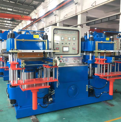Grote Vlakke plaat het Vulcaniseren Machine met Tweelingvorm Werkende Post