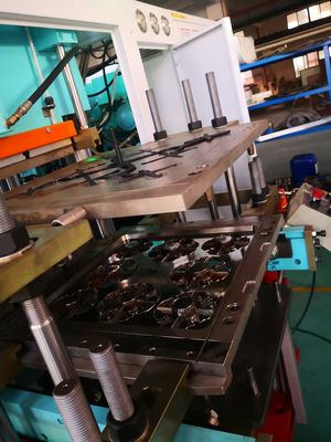 Hydraulische pers Silicone rubber injectie gietmachine voor het maken van auto-onderdelen Rubber Bushing