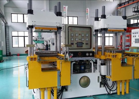 Automatische efficiënte hydraulische vulcaniseringsmachine voor de vervaardiging van rubberstoppers